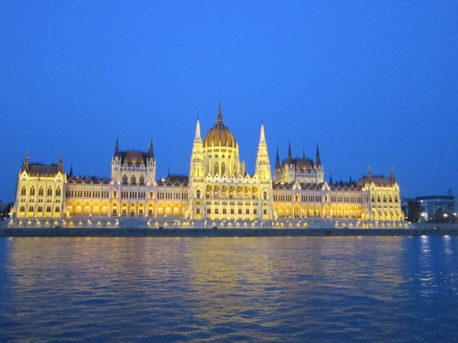 В Венгрии русско-венгерские и венгерско-русские переводчики в основном живут у парламента.